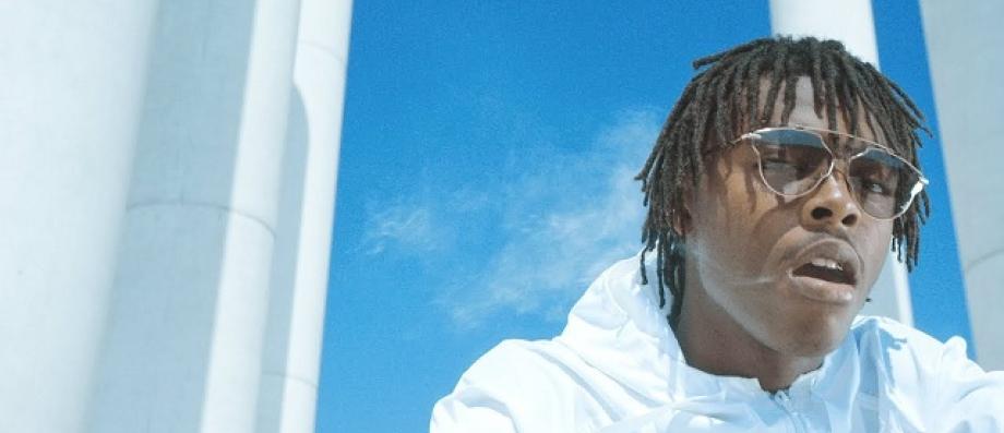 Le rappeur Kuba Led a été placé en garde à vue avec quatre autres personnes après une bagarre devant la discothèque “The Key” à Paris – alerte vidéo très violente